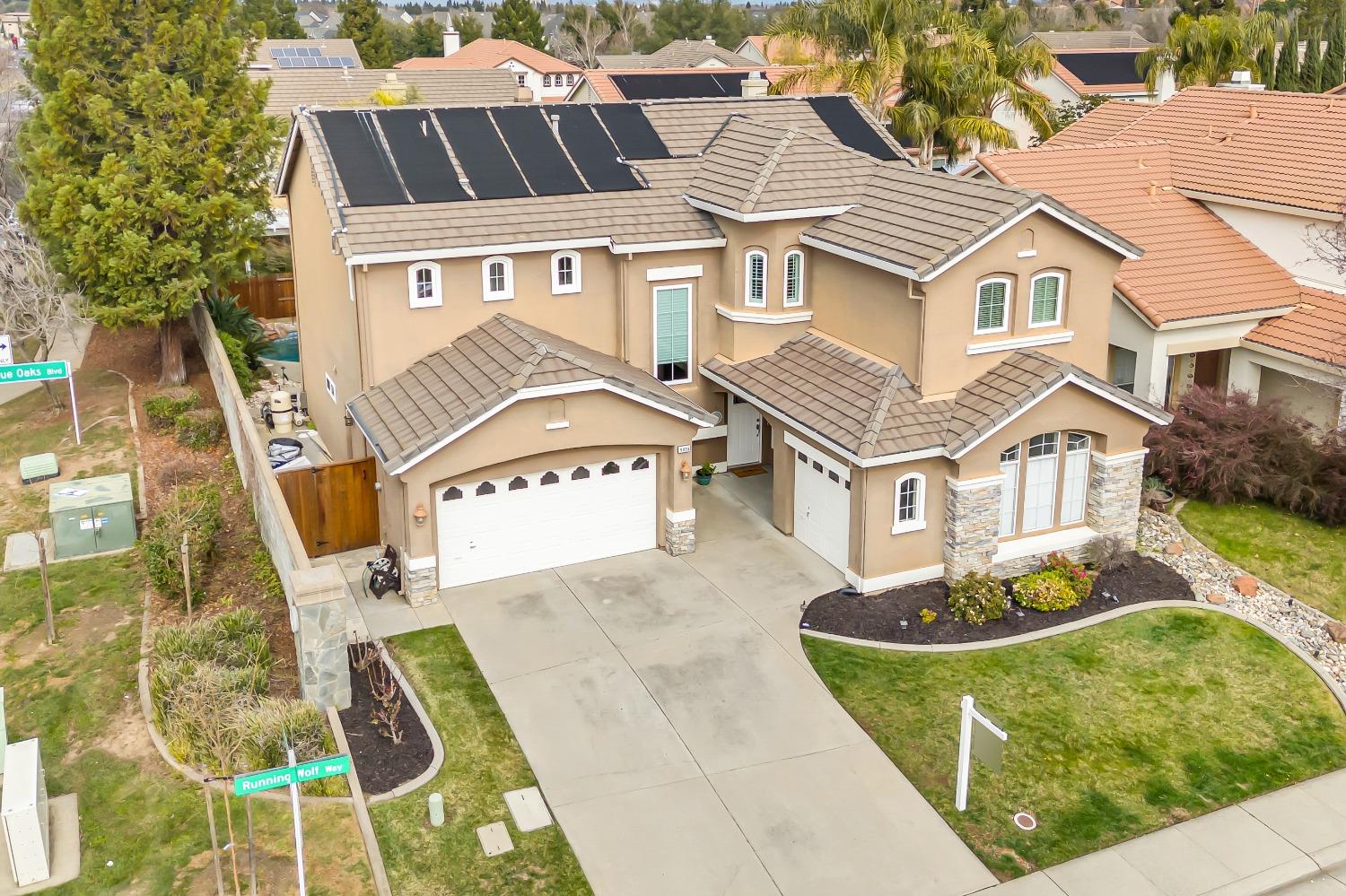 9056 Running Wolf Way