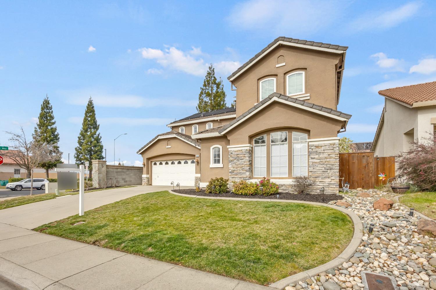 9056 Running Wolf Way