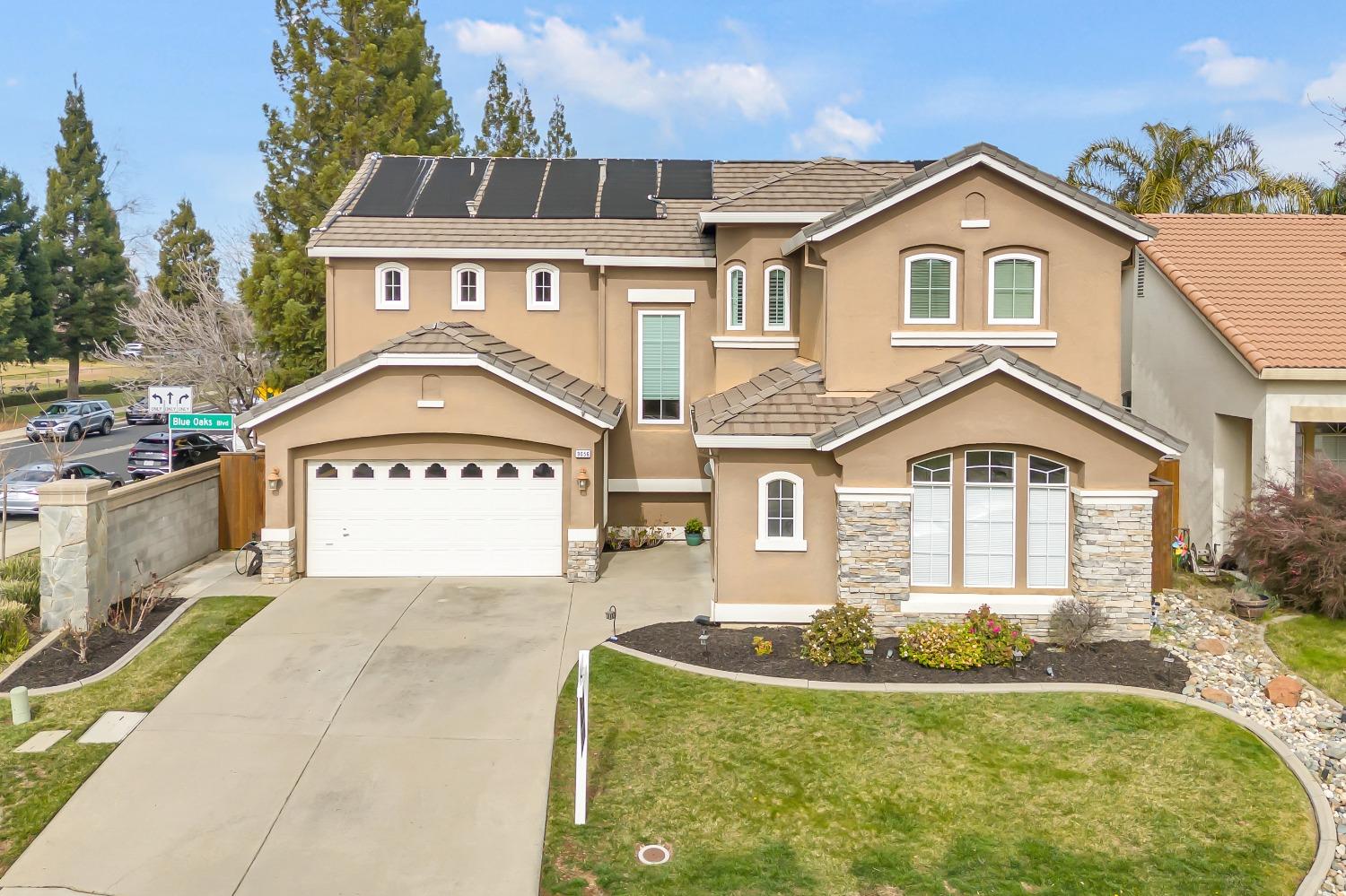 9056 Running Wolf Way