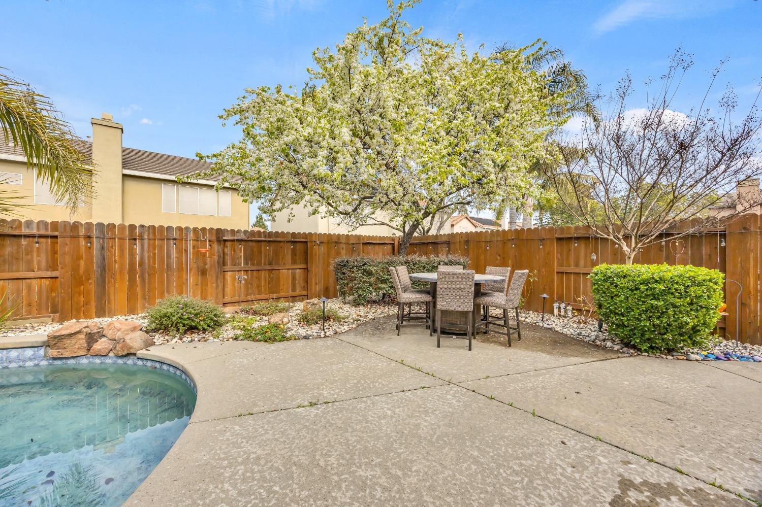 9056 Running Wolf Way