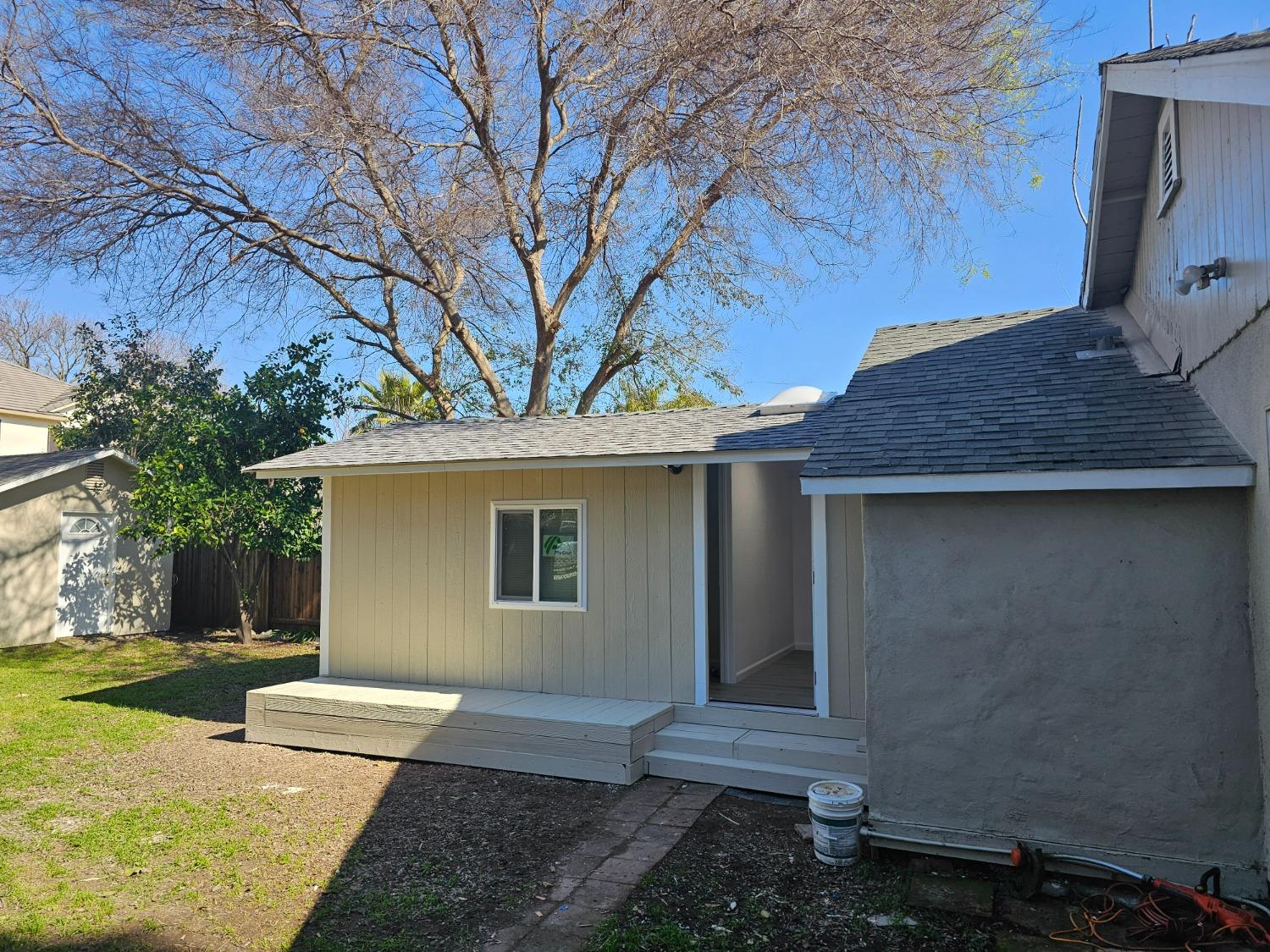 618 Cummins Way