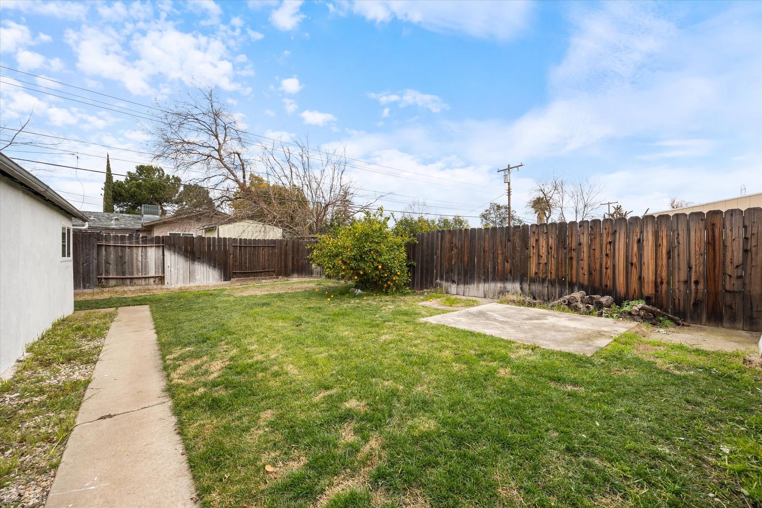 2011 Edwin Way