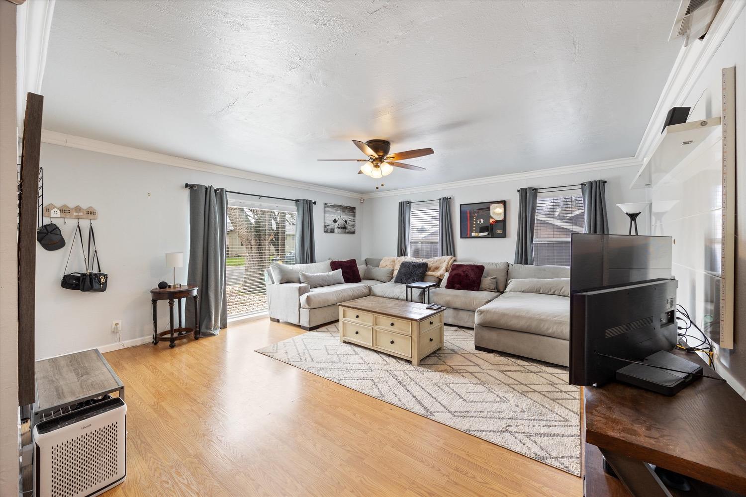 2011 Edwin Way
