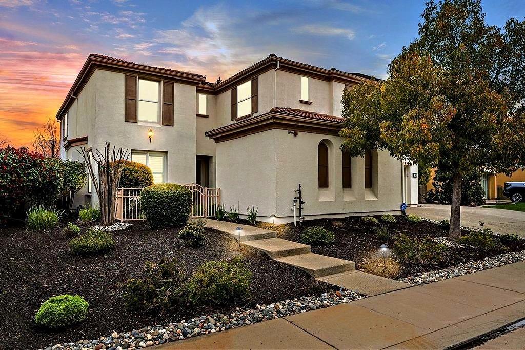 1386 Standish Circle