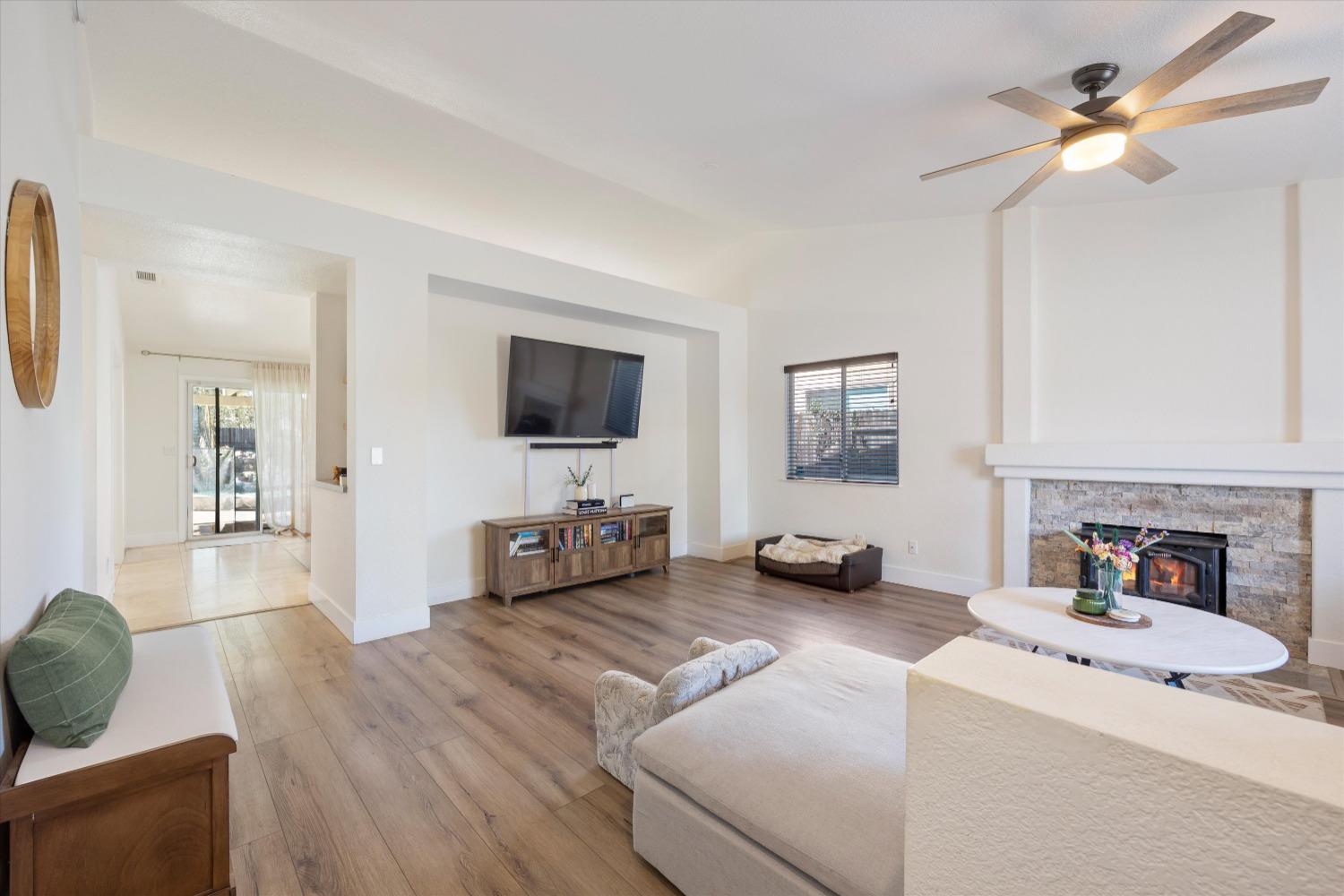 3930 Magnolia Hills Drive