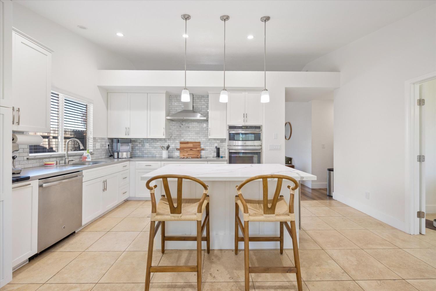 3930 Magnolia Hills Drive