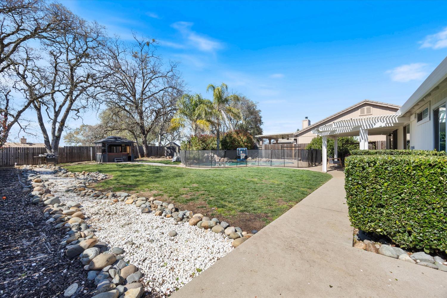 3930 Magnolia Hills Drive
