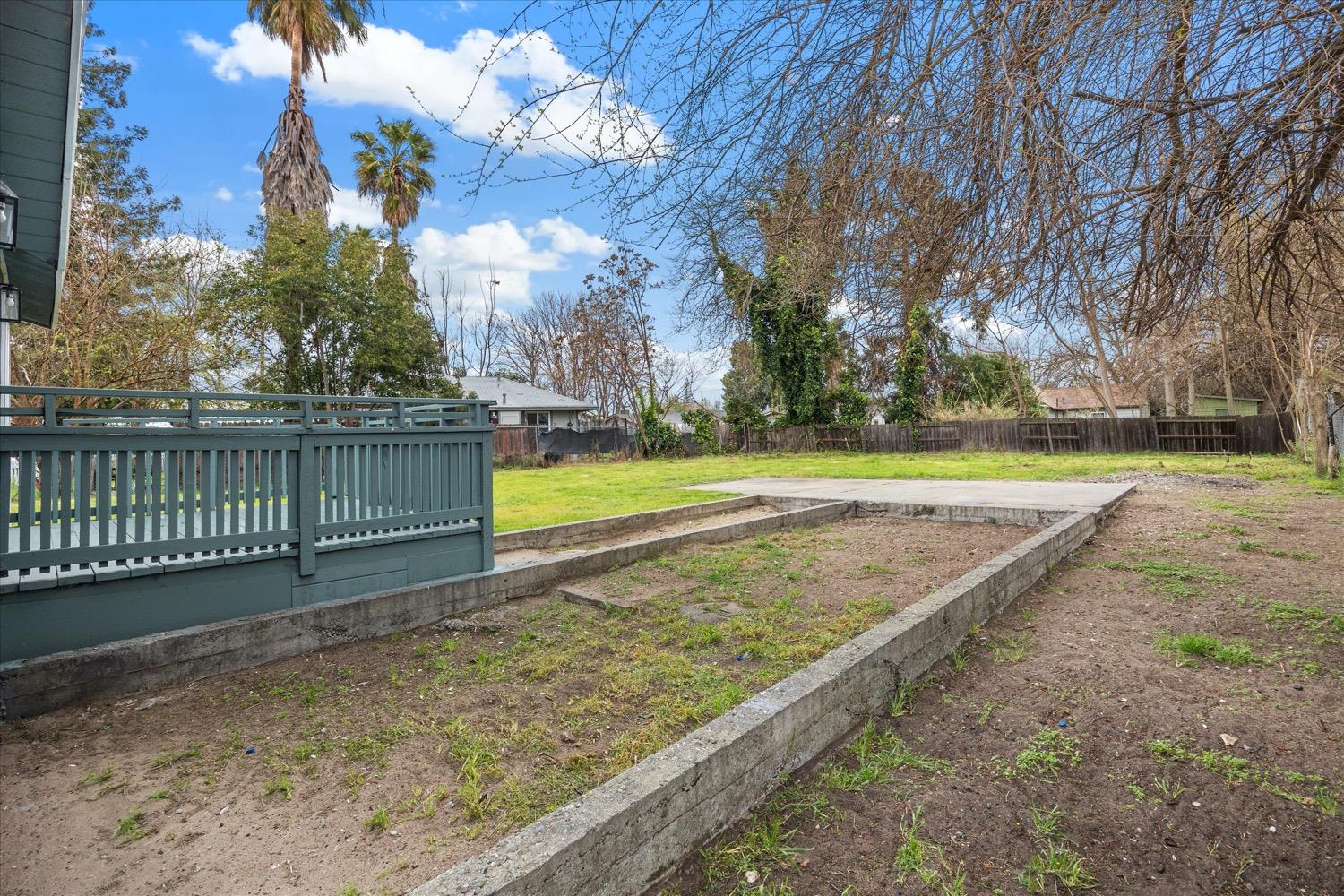 5879 Riverside Drive A