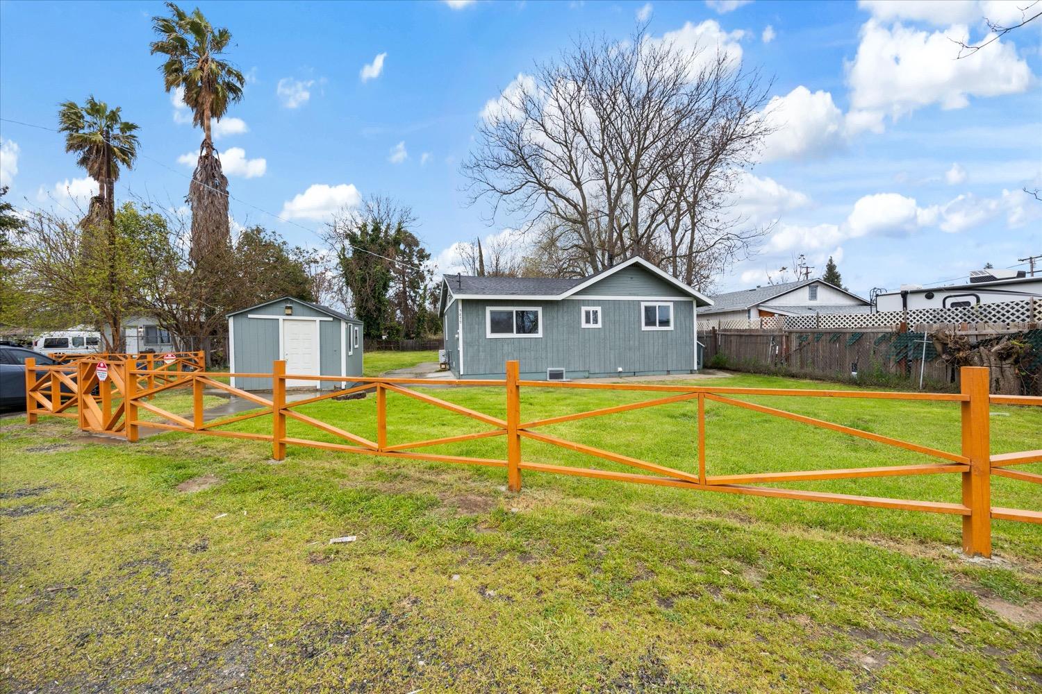 5879 Riverside Drive A