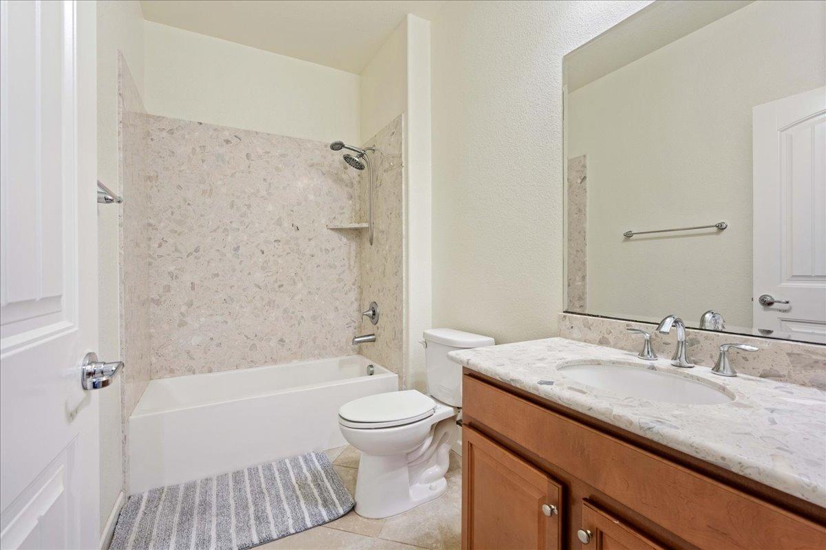 7448 Morning Hills Street