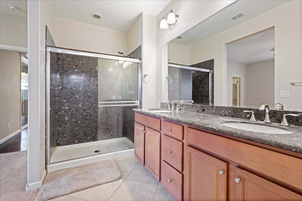 7448 Morning Hills Street