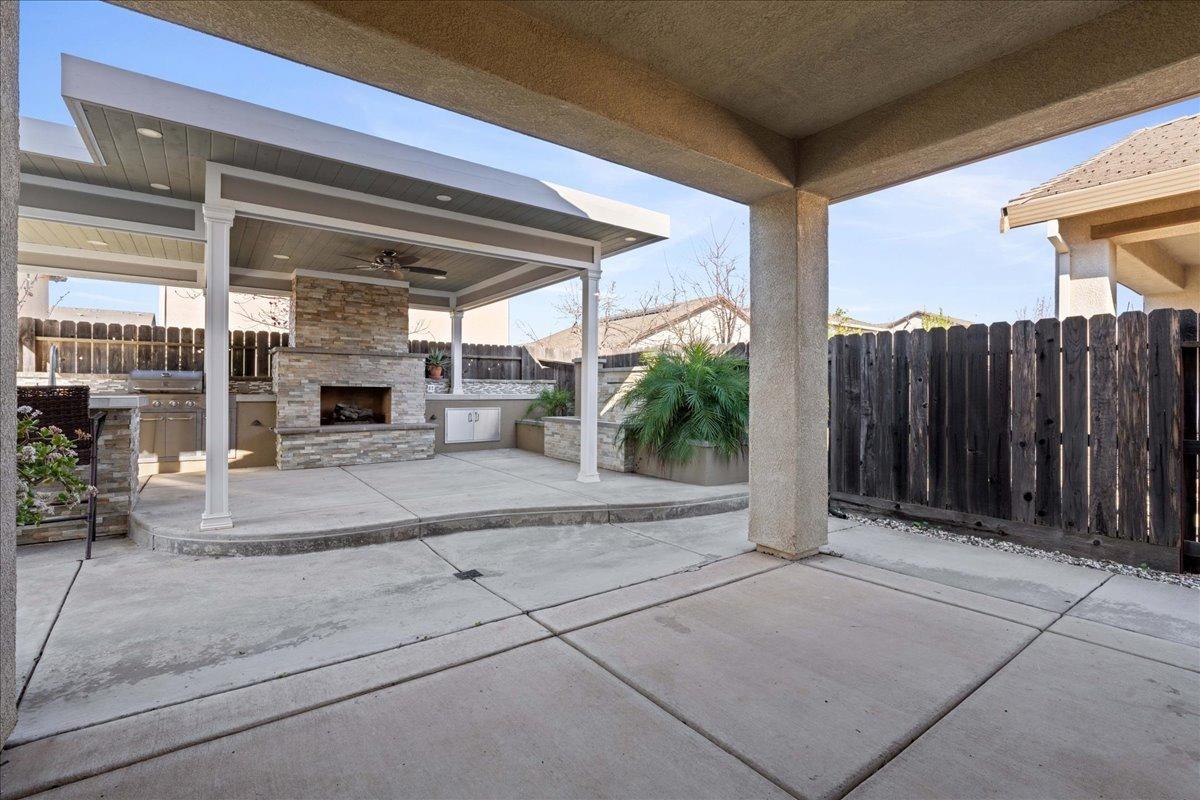 7448 Morning Hills Street