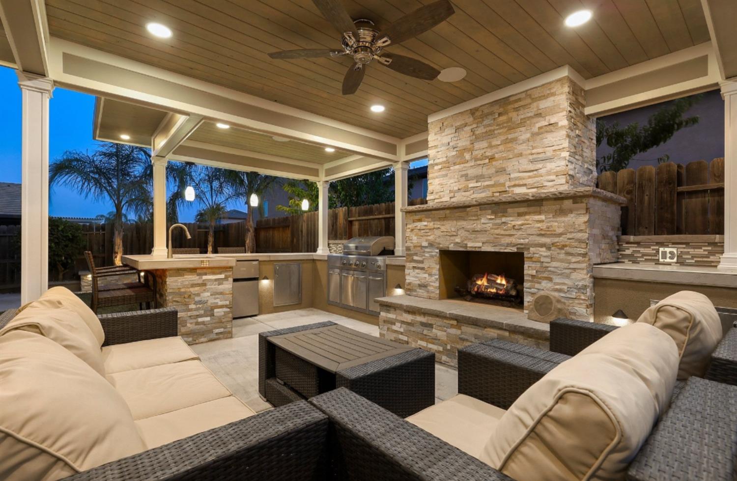 7448 Morning Hills Street