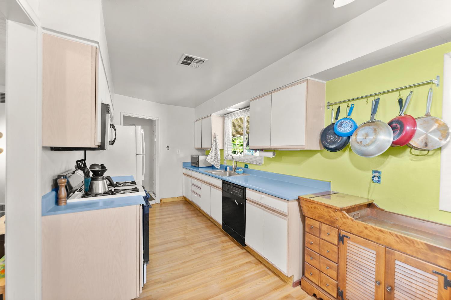 1309 Gladstone Drive