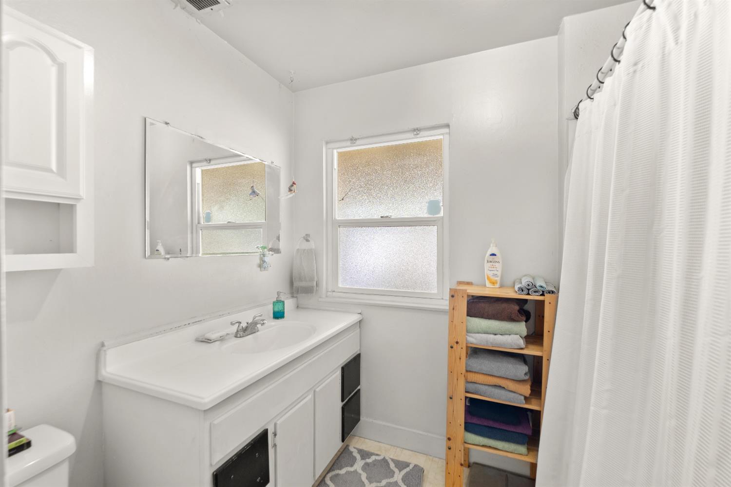 1309 Gladstone Drive