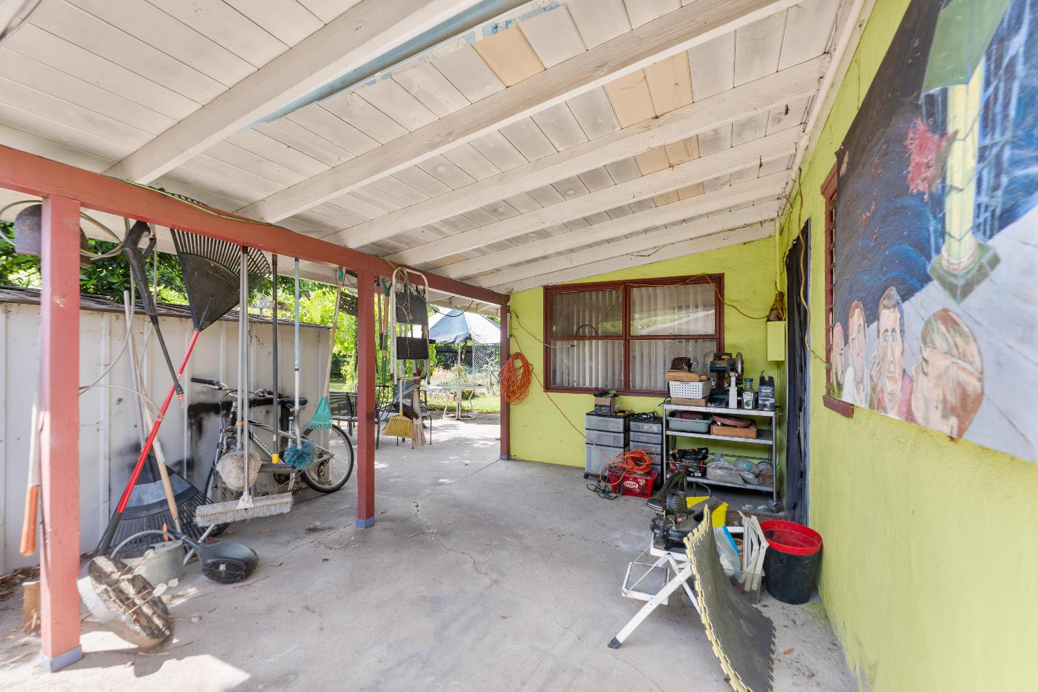 1309 Gladstone Drive