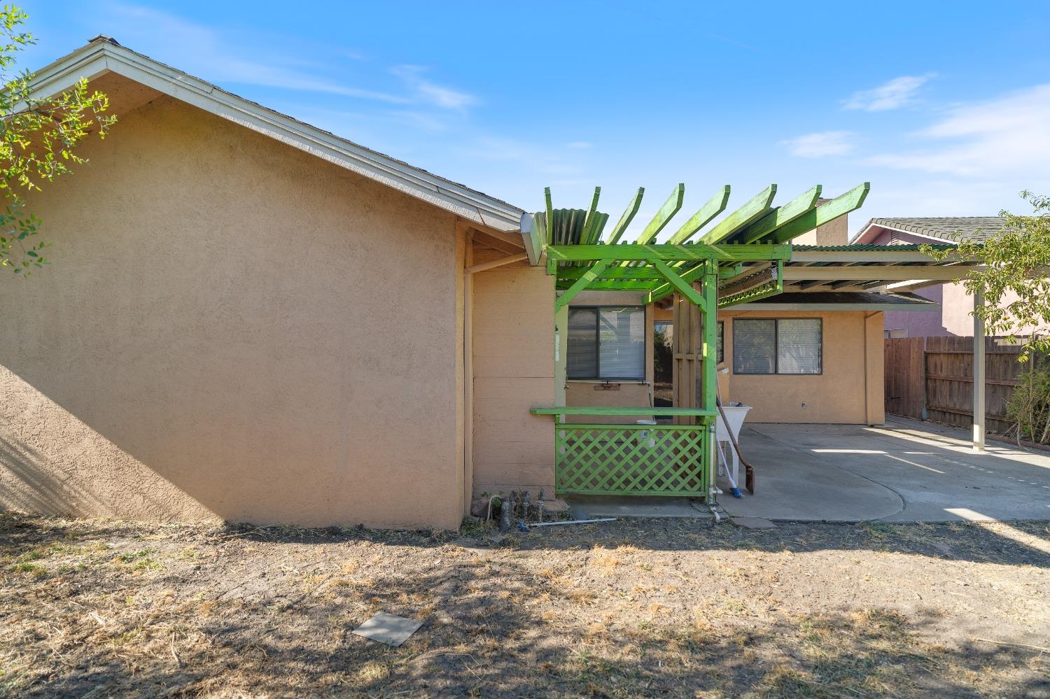 2013 Montauban Court