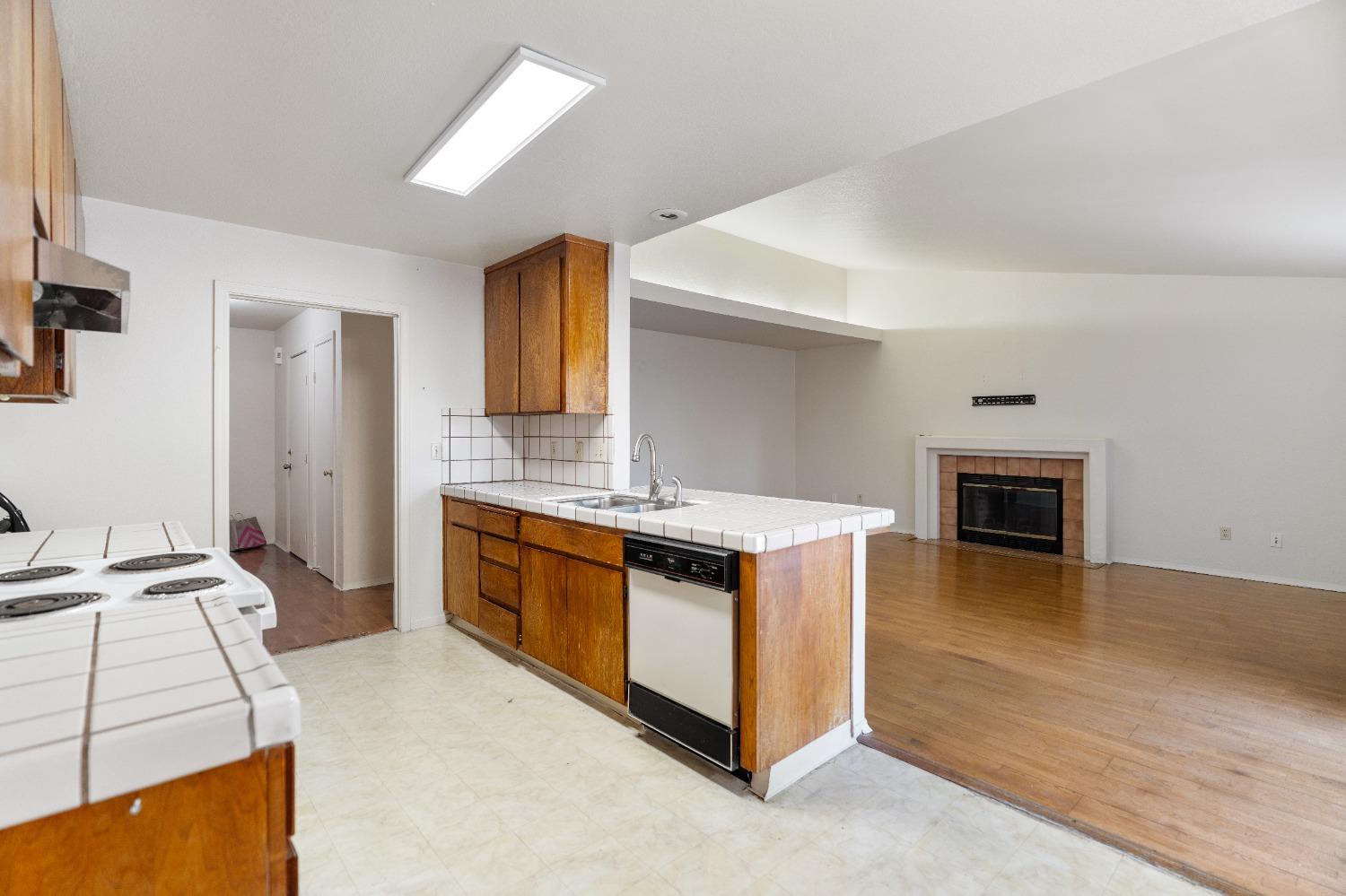 2013 Montauban Court