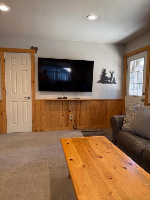 814 Capistrano Avenue