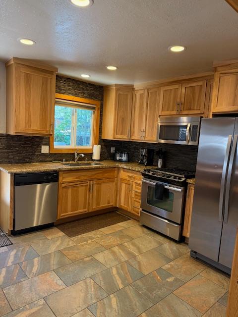 814 Capistrano Avenue