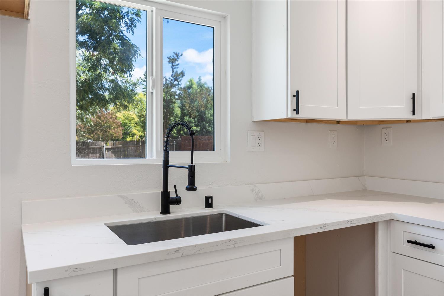 6018 San Juan Avenue