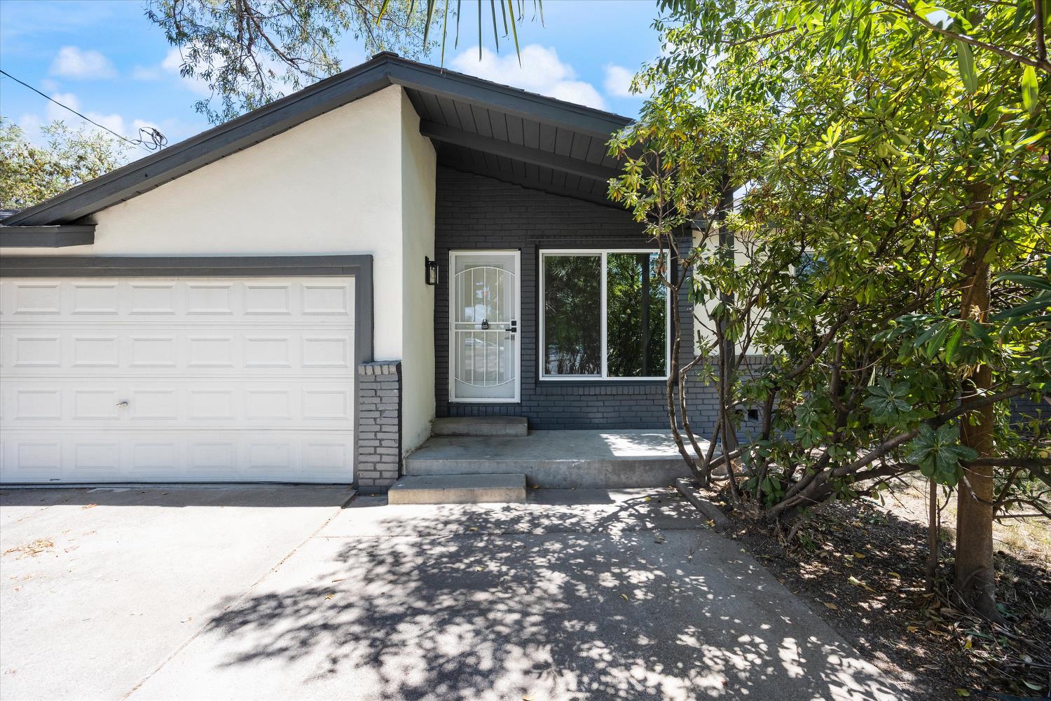 6018 San Juan Avenue