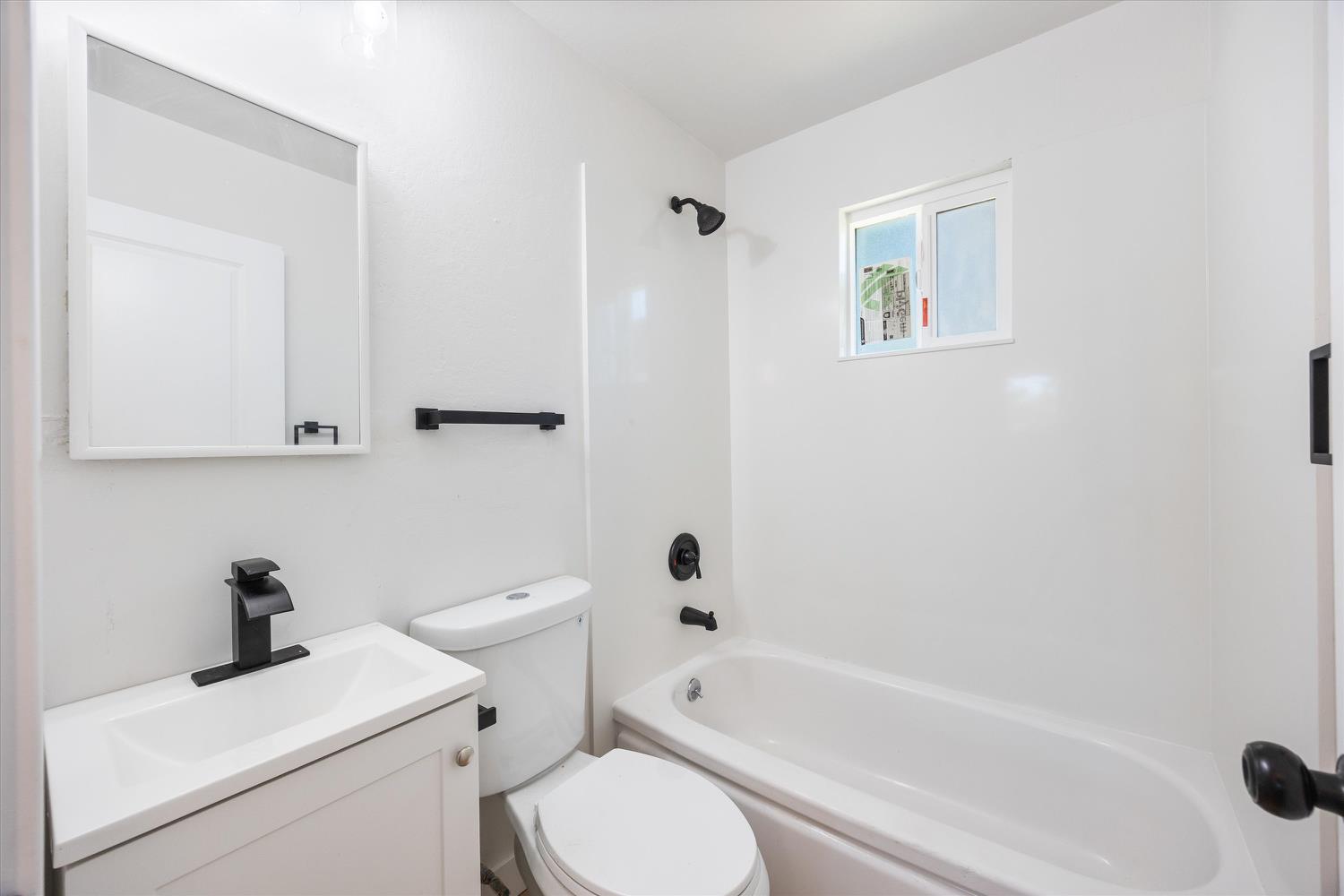 6018 San Juan Avenue