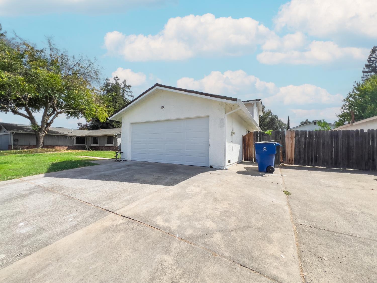7606 Tierra Arbor Way