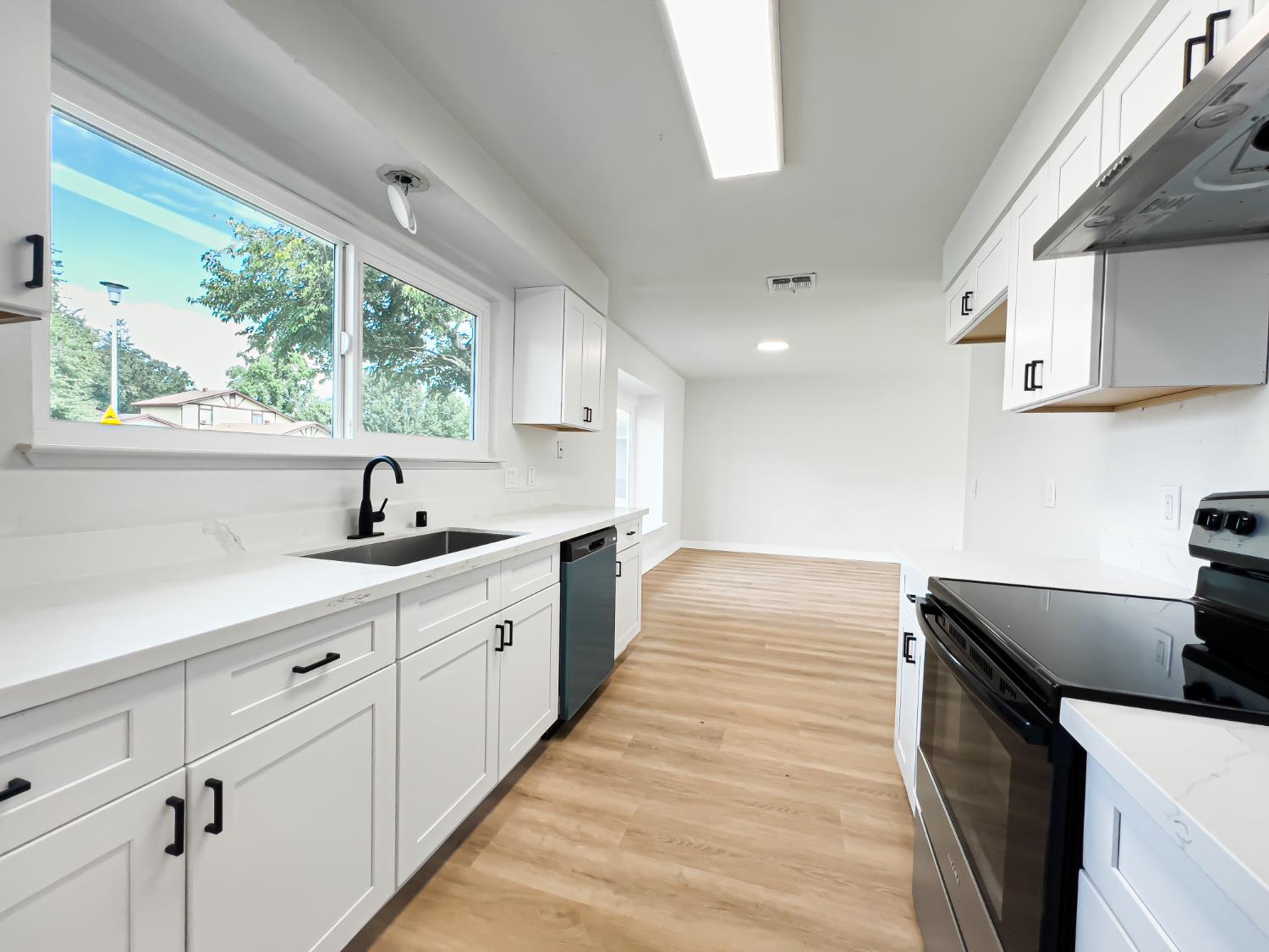 7606 Tierra Arbor Way