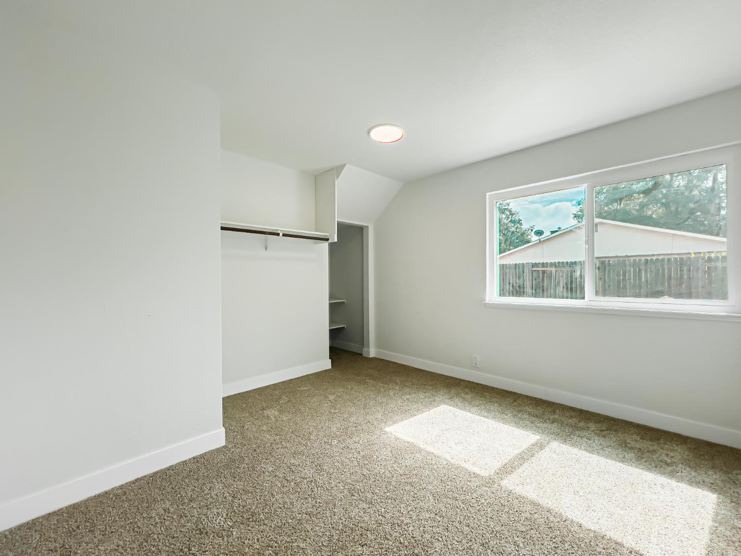 7606 Tierra Arbor Way