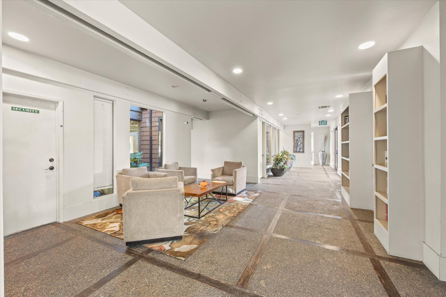 2241 Woodside Lane 4