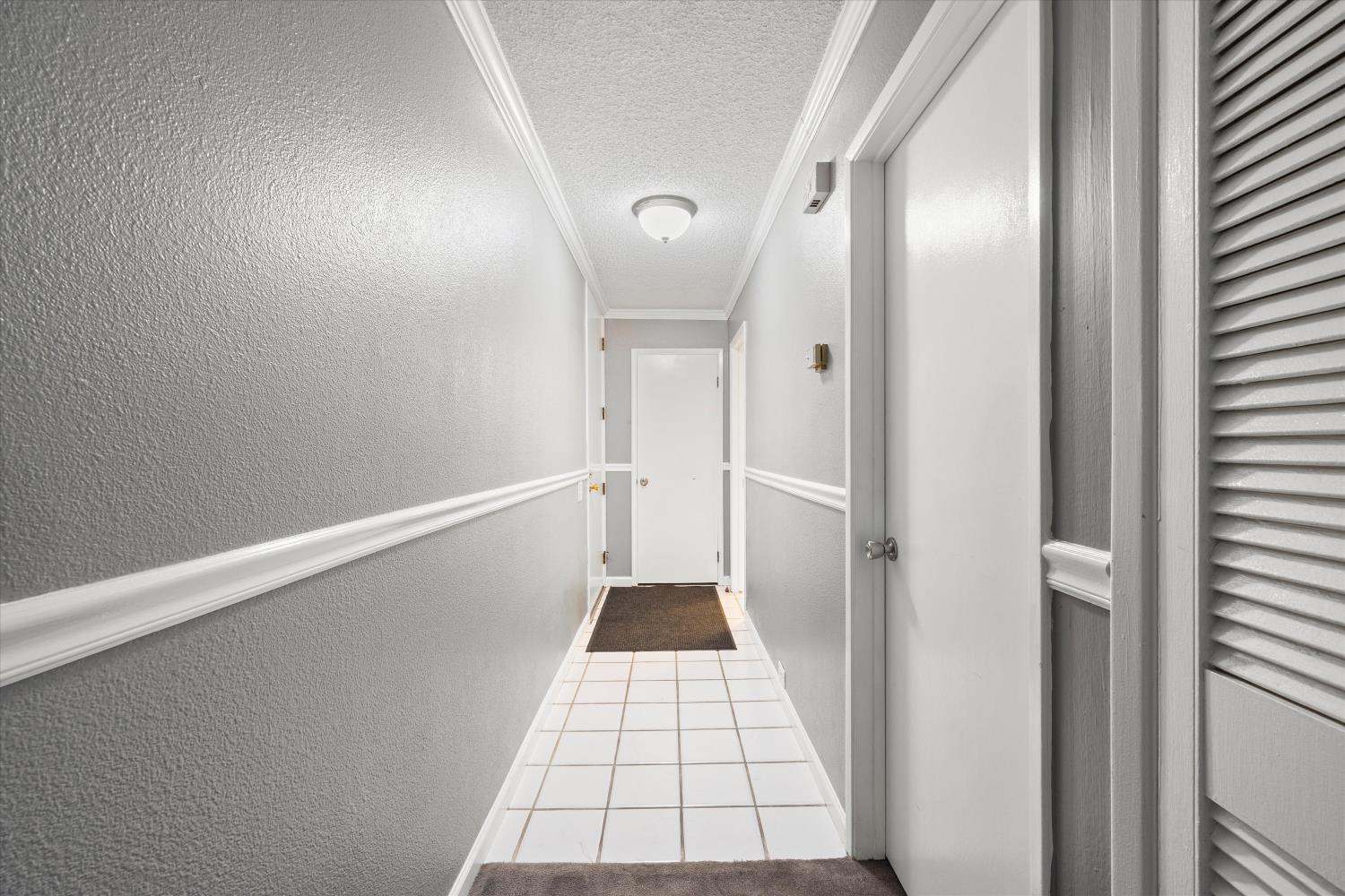 2241 Woodside Lane 4