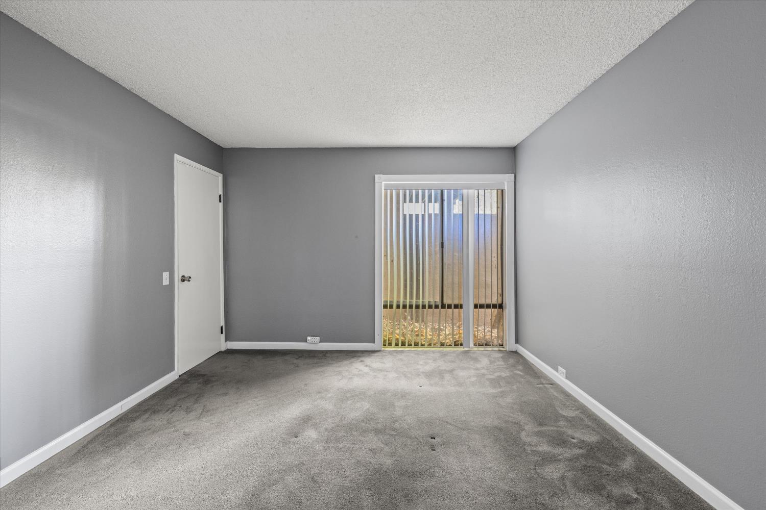 2241 Woodside Lane 4