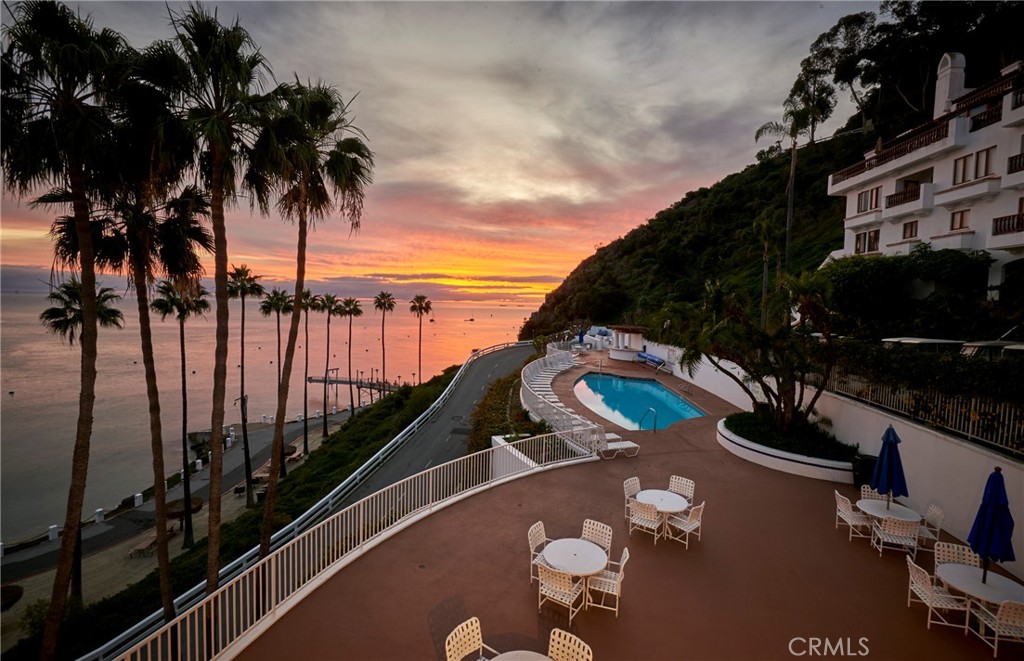 27 Camino De Flores 76