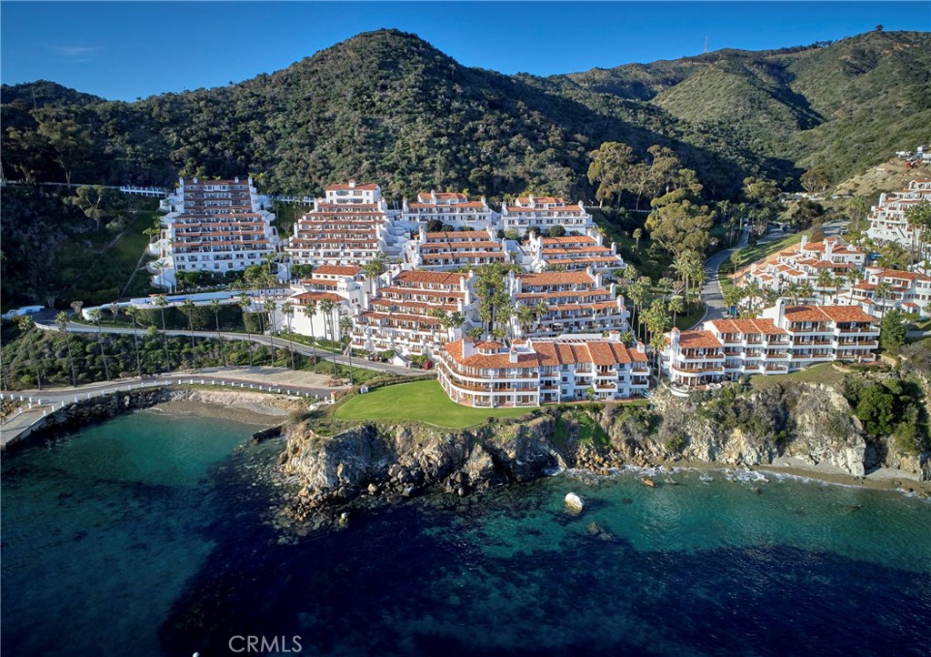 27 Camino De Flores 76