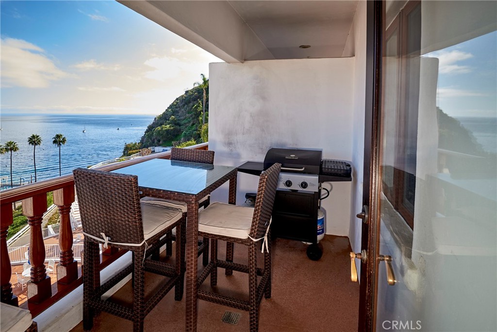 27 Camino De Flores 76