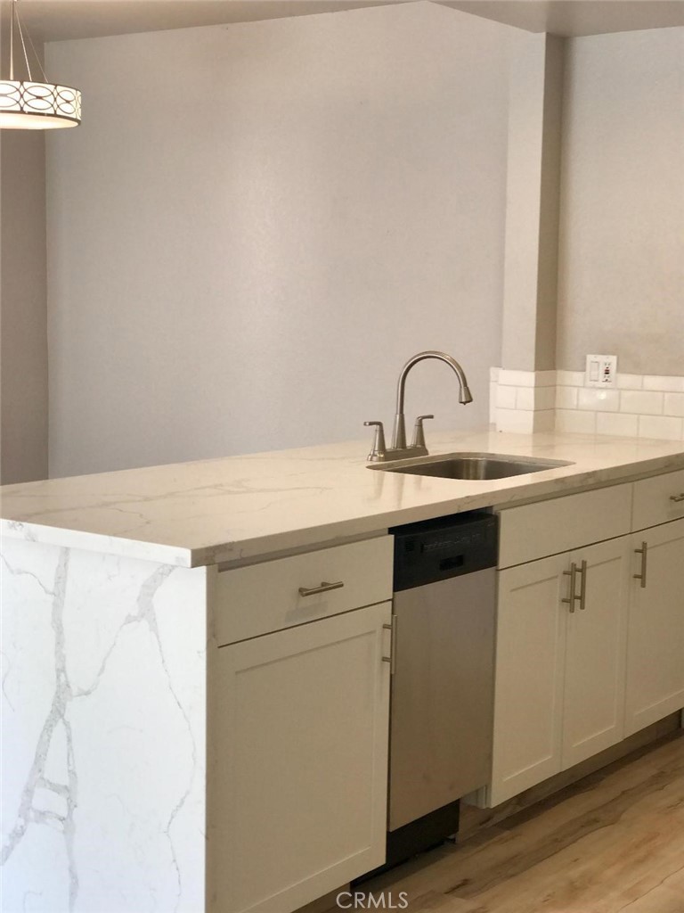 340 Clemente Avenue 29