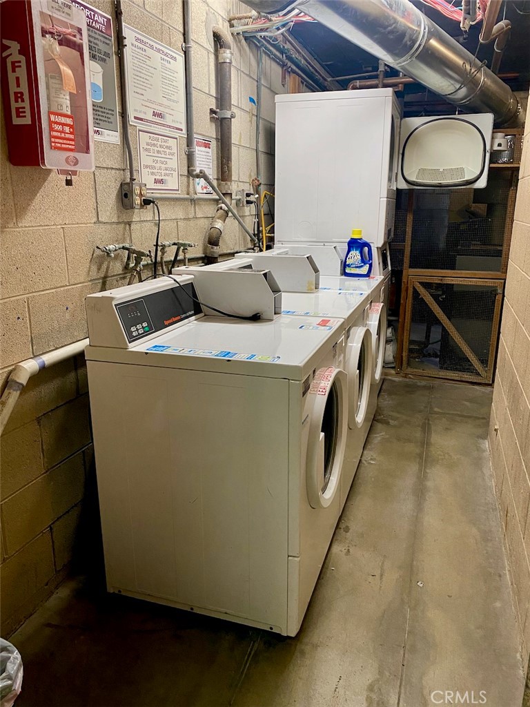 340 Clemente Avenue 29