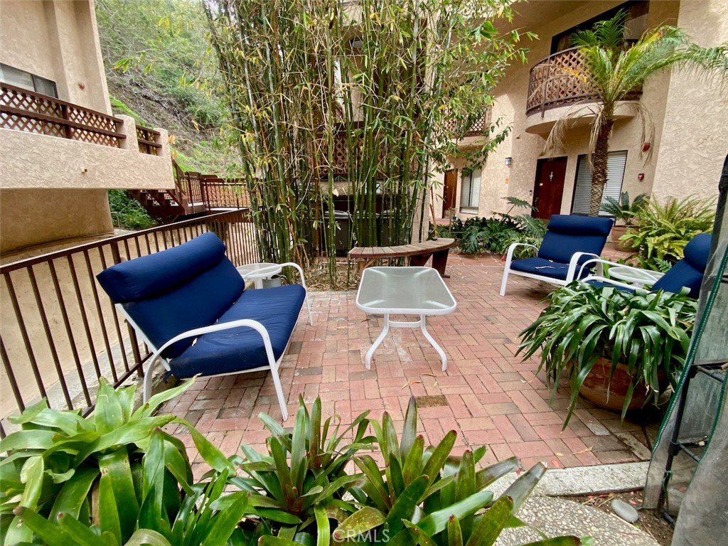 340 Clemente Avenue 29