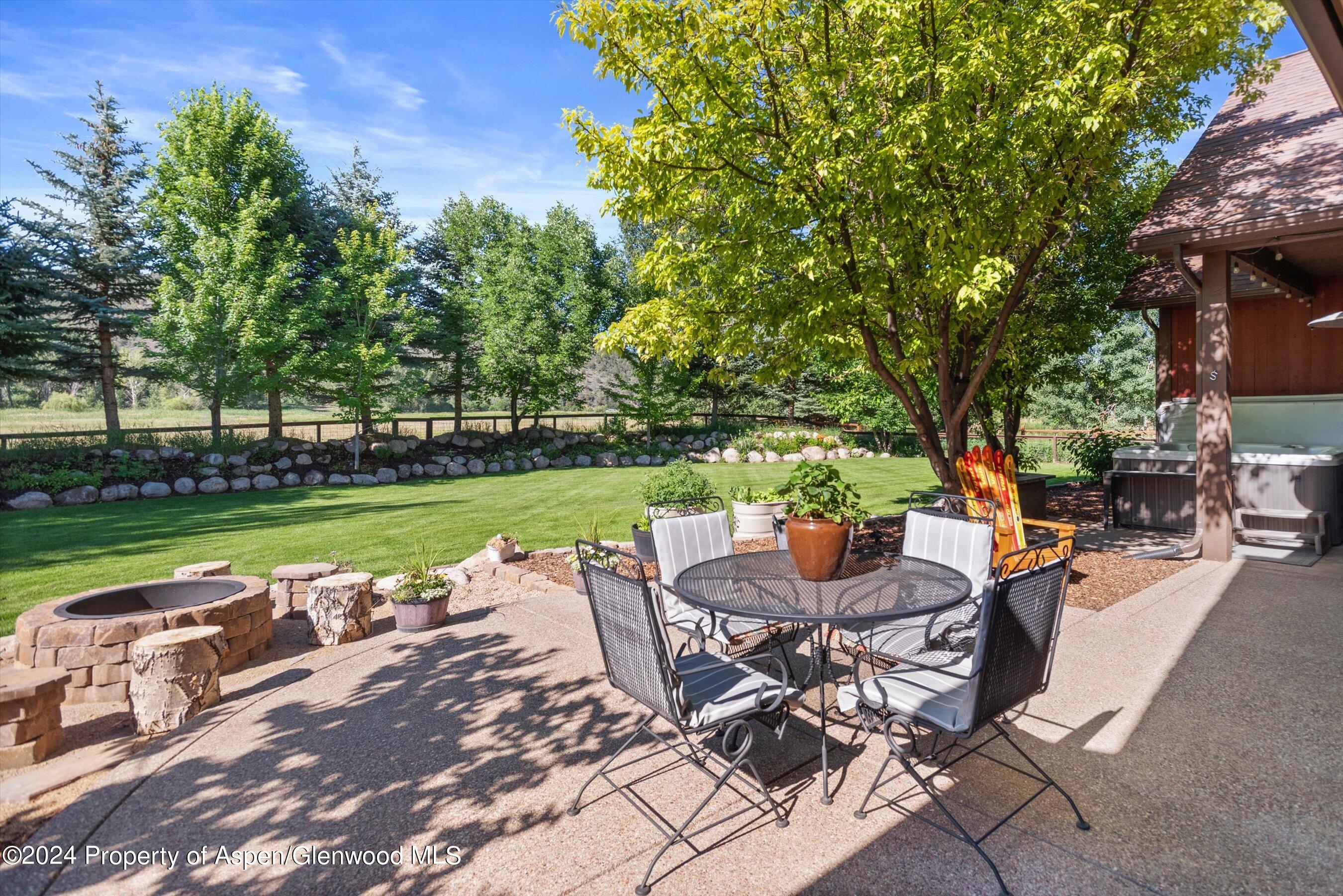 311 Sunflower Loop