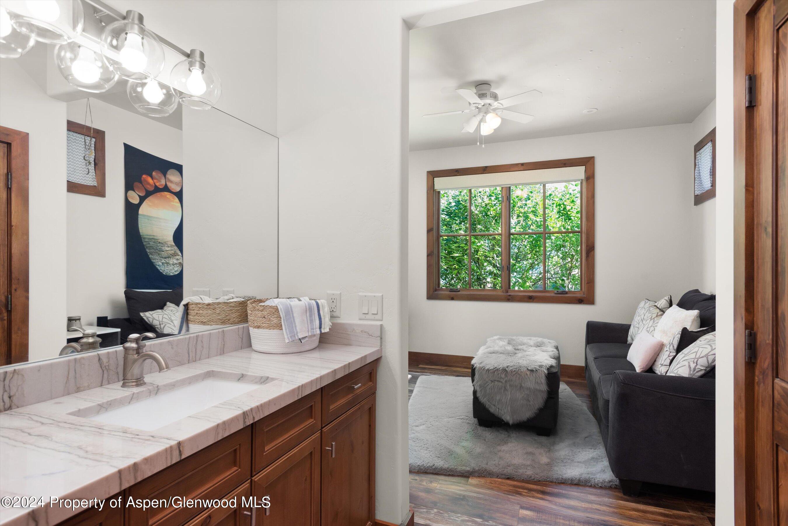 311 Sunflower Loop