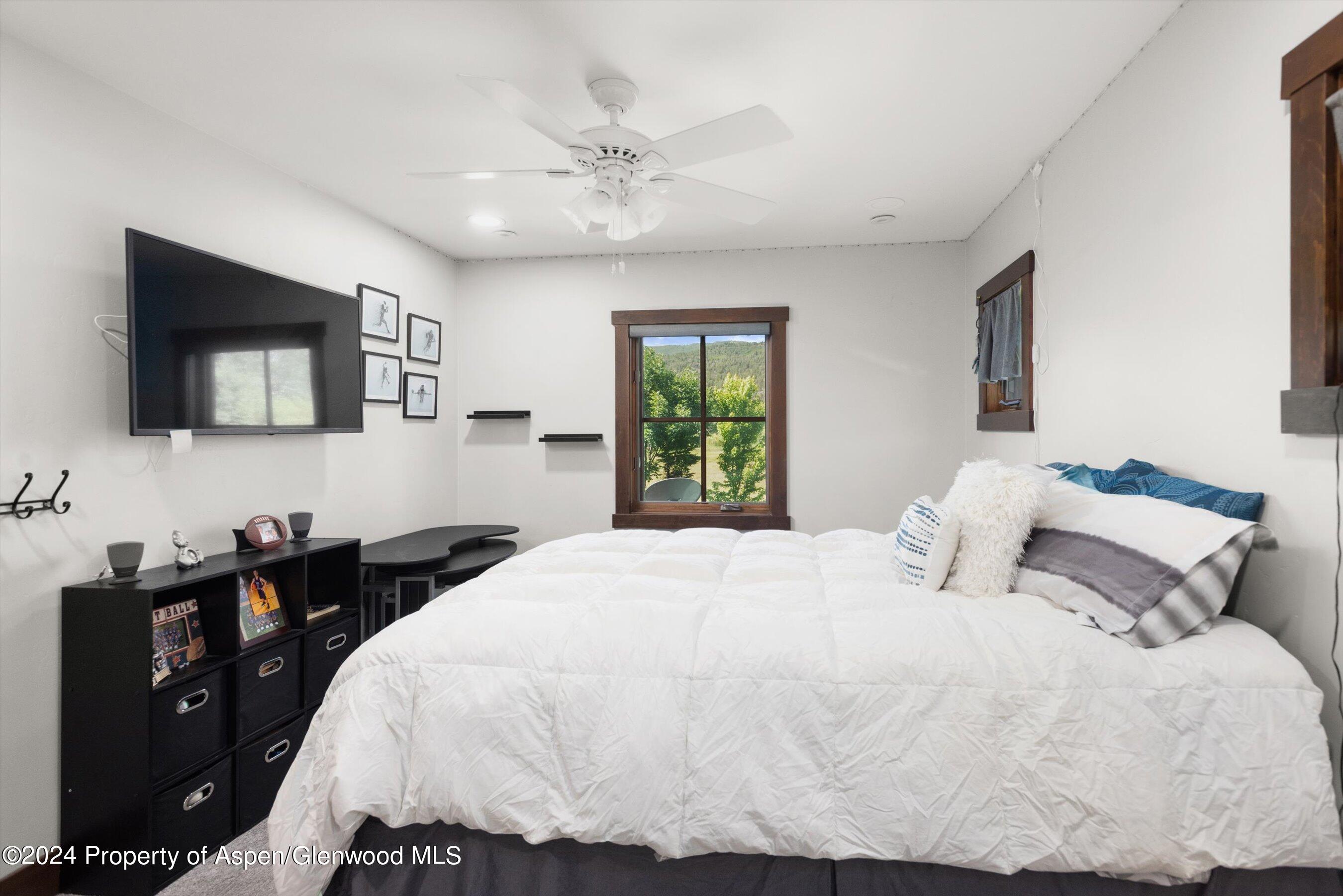 311 Sunflower Loop