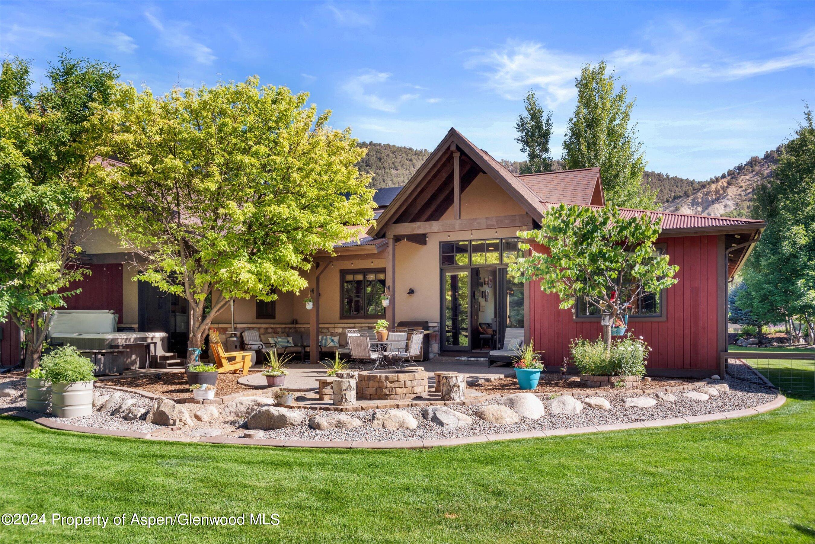311 Sunflower Loop