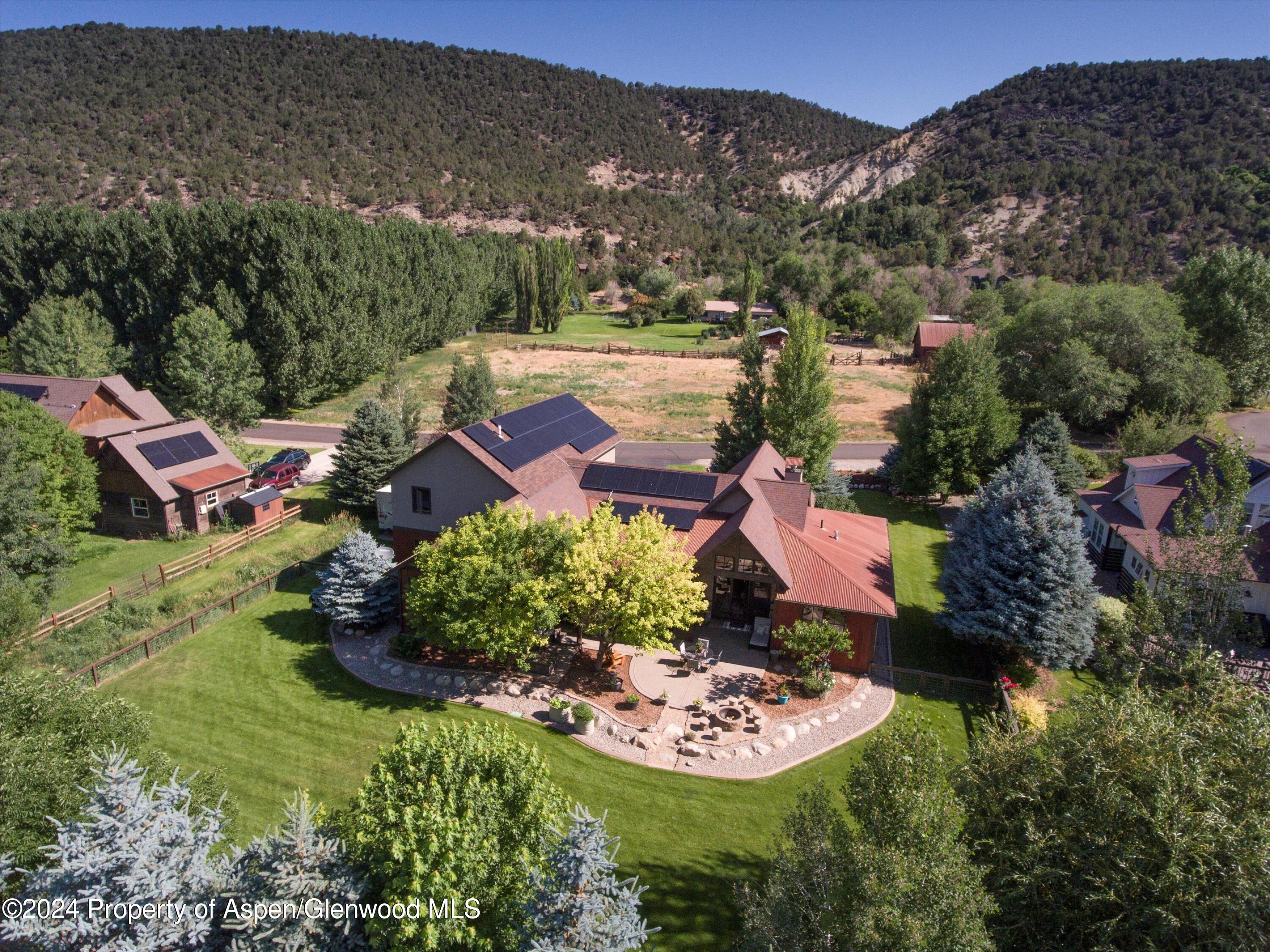 311 Sunflower Loop