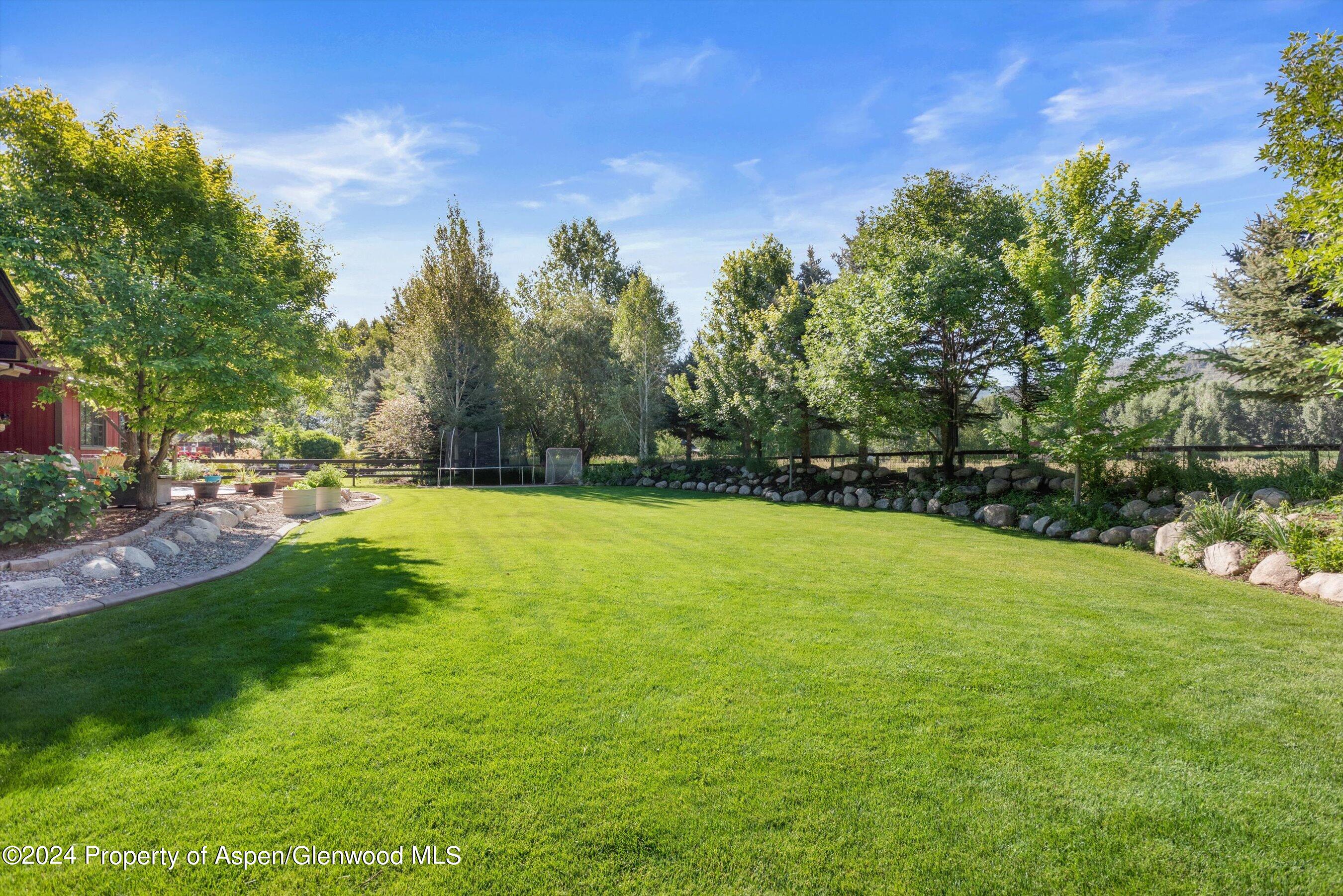 311 Sunflower Loop