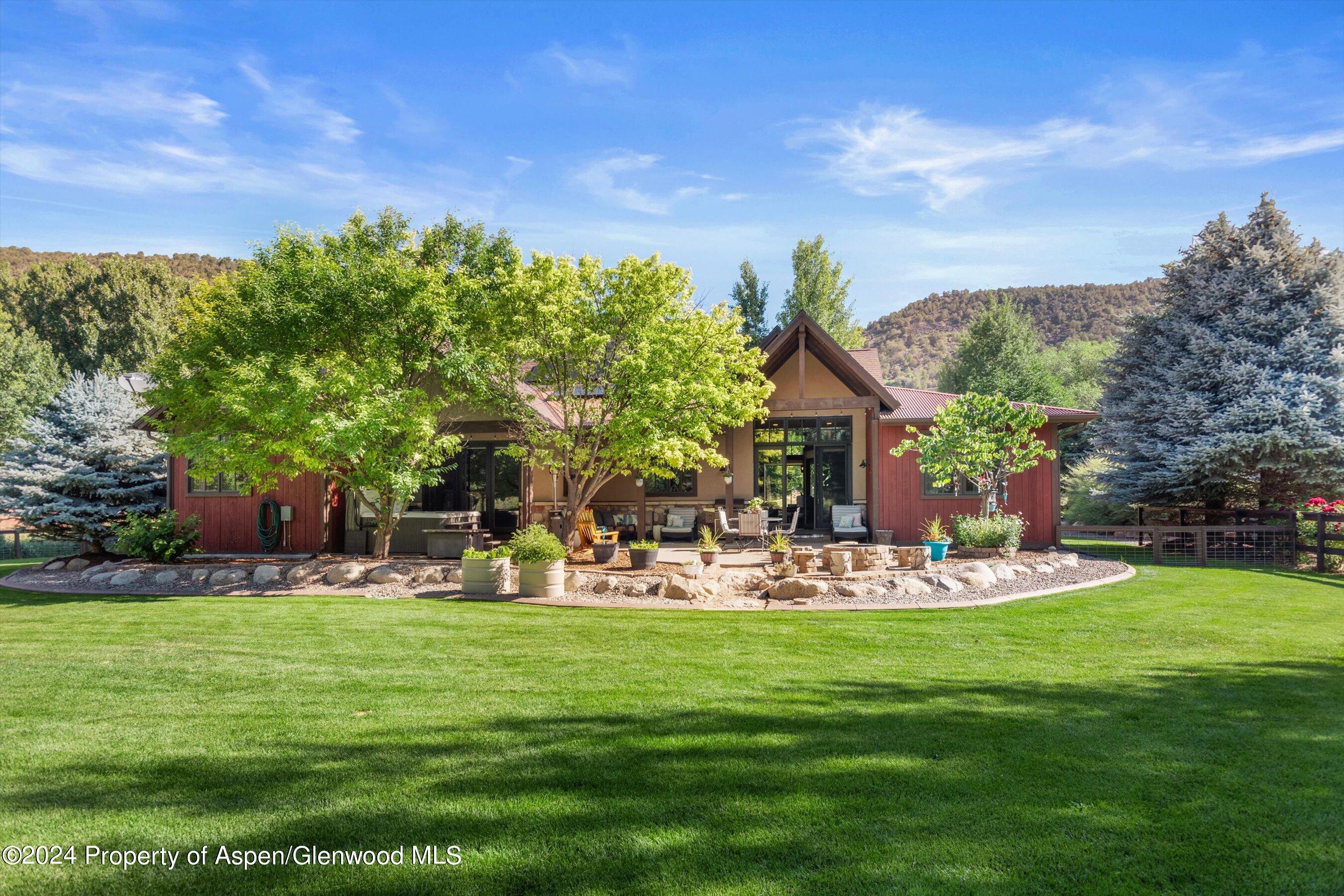 311 Sunflower Loop
