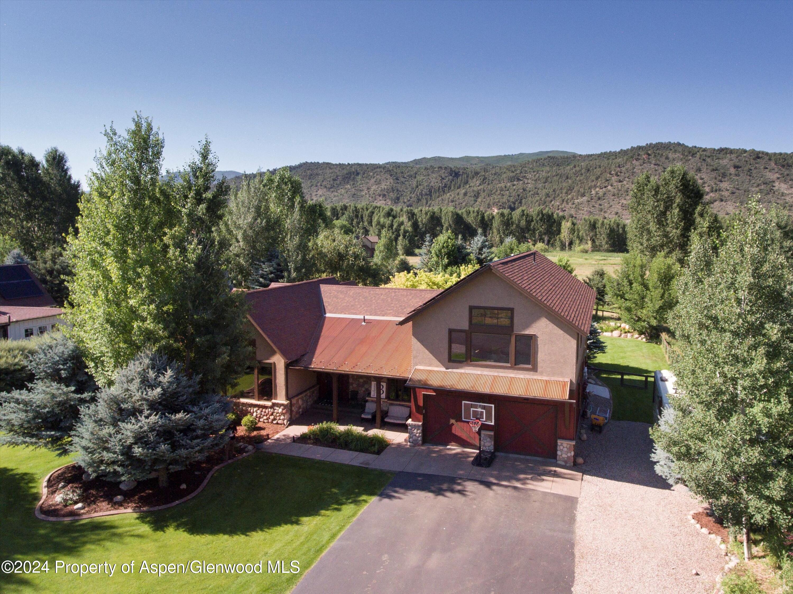 311 Sunflower Loop