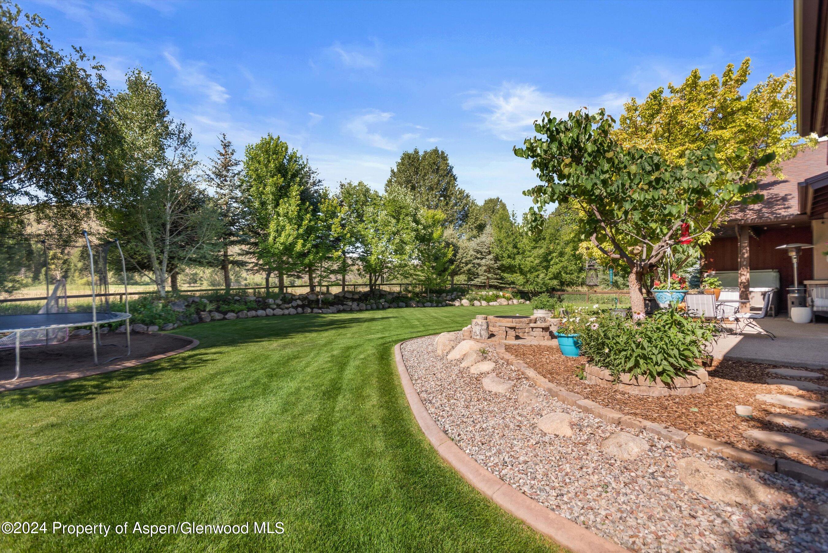 311 Sunflower Loop