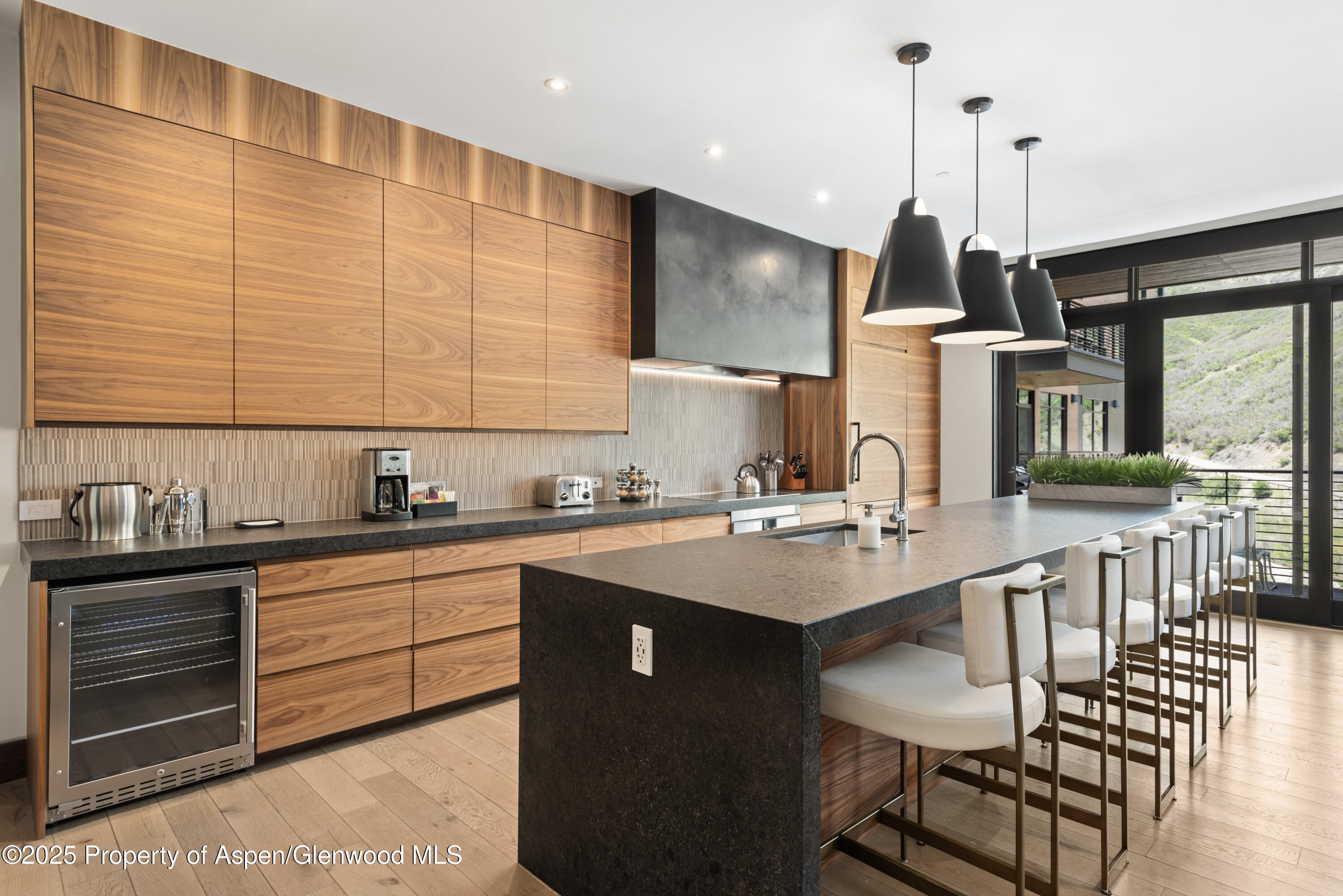 77 Wood Road 505E