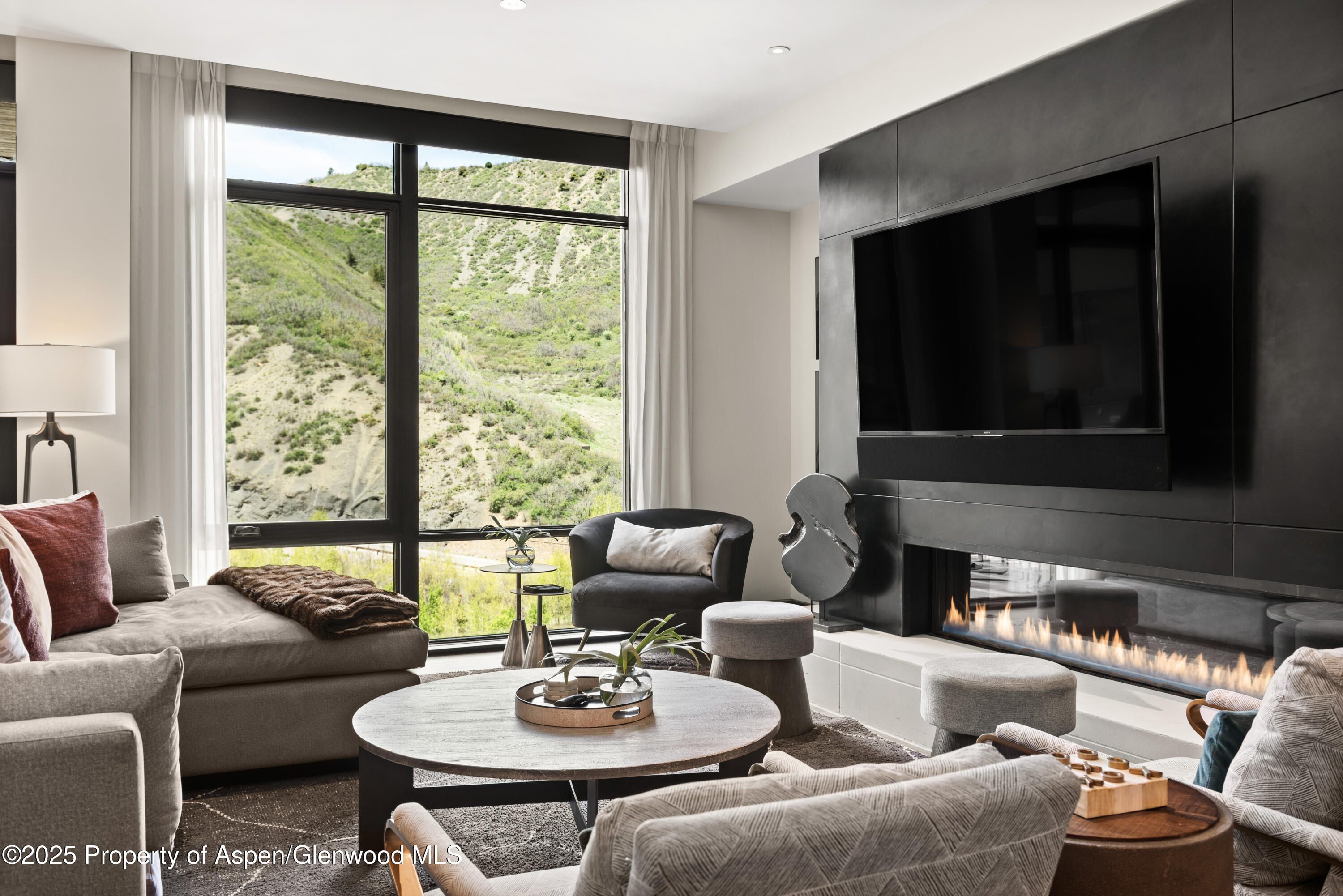 77 Wood Road 505E